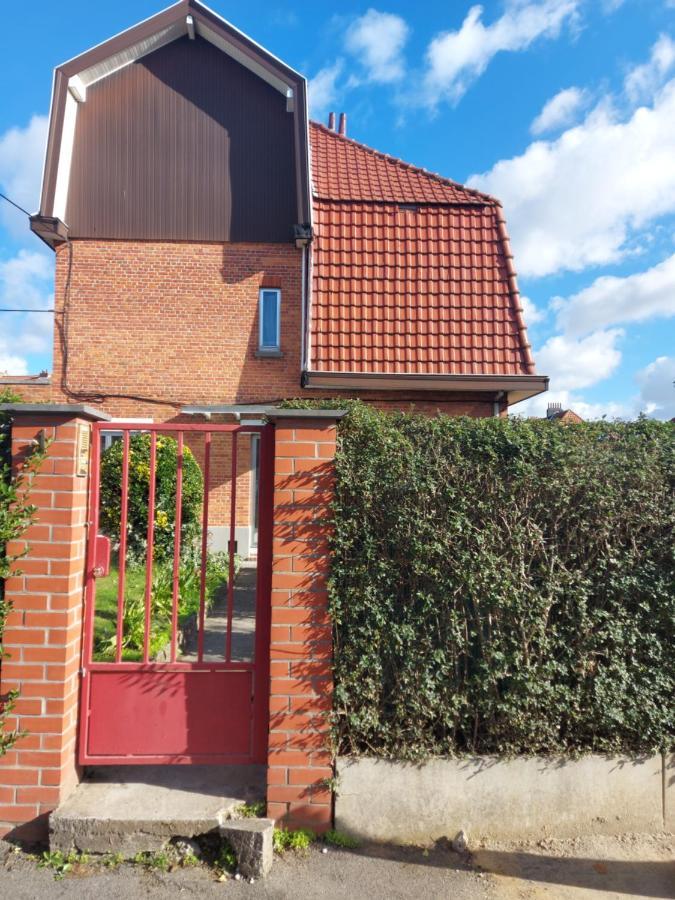 Belle Chambre Dans Un Quartier Calme Brussels Ngoại thất bức ảnh