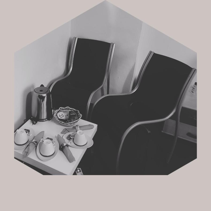 Belle Chambre Dans Un Quartier Calme Brussels Ngoại thất bức ảnh